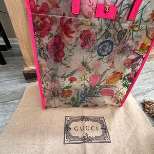Gucci Pink and Multicolor Floral Tote Very Good Condition